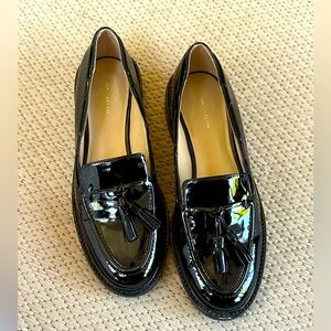 Ann Taylor Black patent tassel loafers